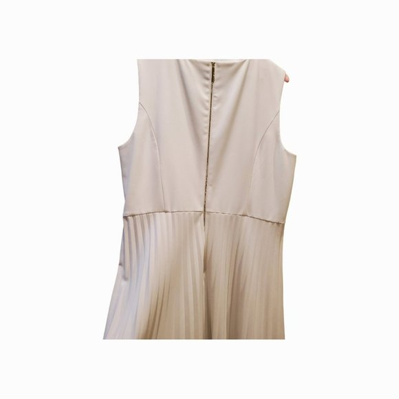 Calvin Klein Ivory Pleated Midi Dress. Size 16. Very gently‎ used. - Picture 8 of 9